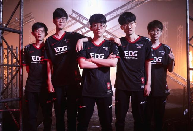 伊涅斯塔总 伊涅斯塔总