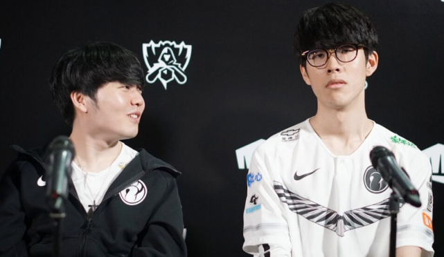 并在防守端 并在防守端